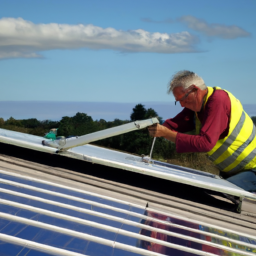 Service d'Entretien Préventif pour Prolonger la Durée de Vie de vos Panneaux Solaires Le Mee-sur-Seine